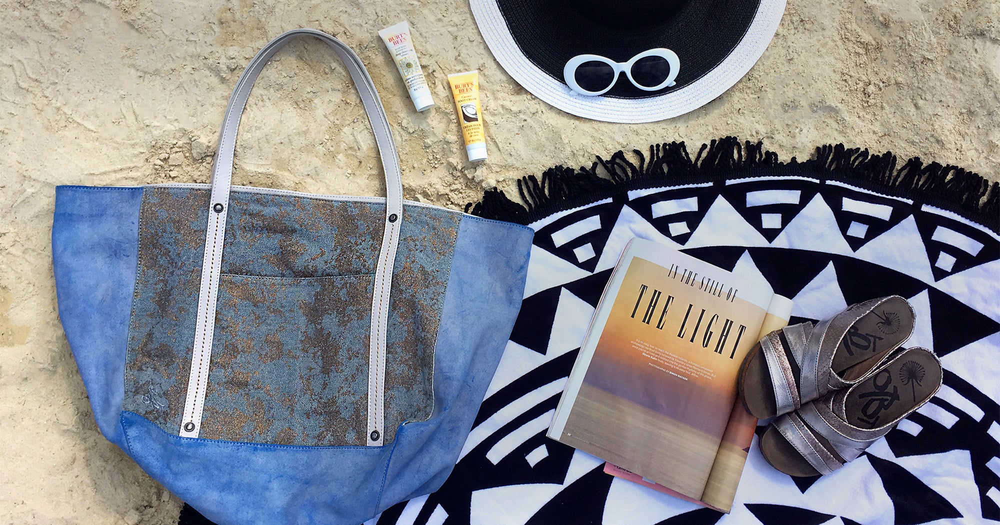 How to Pack the Perfect Beach Bag