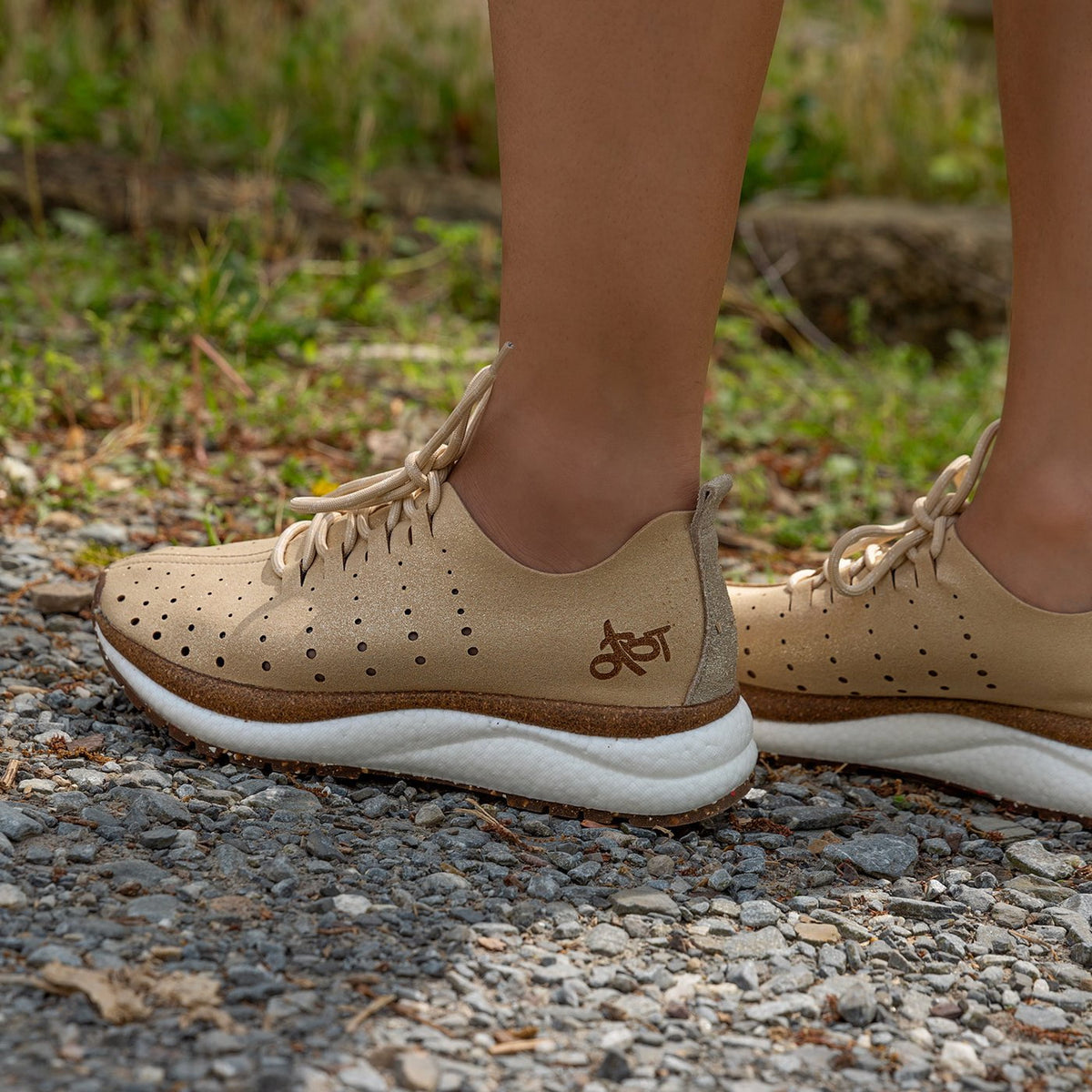 ALSTEAD in GOLD Sneakers