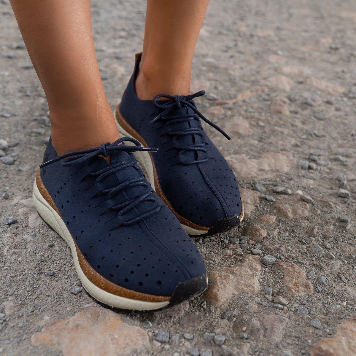 ALSTEAD in NAVY Sneakers