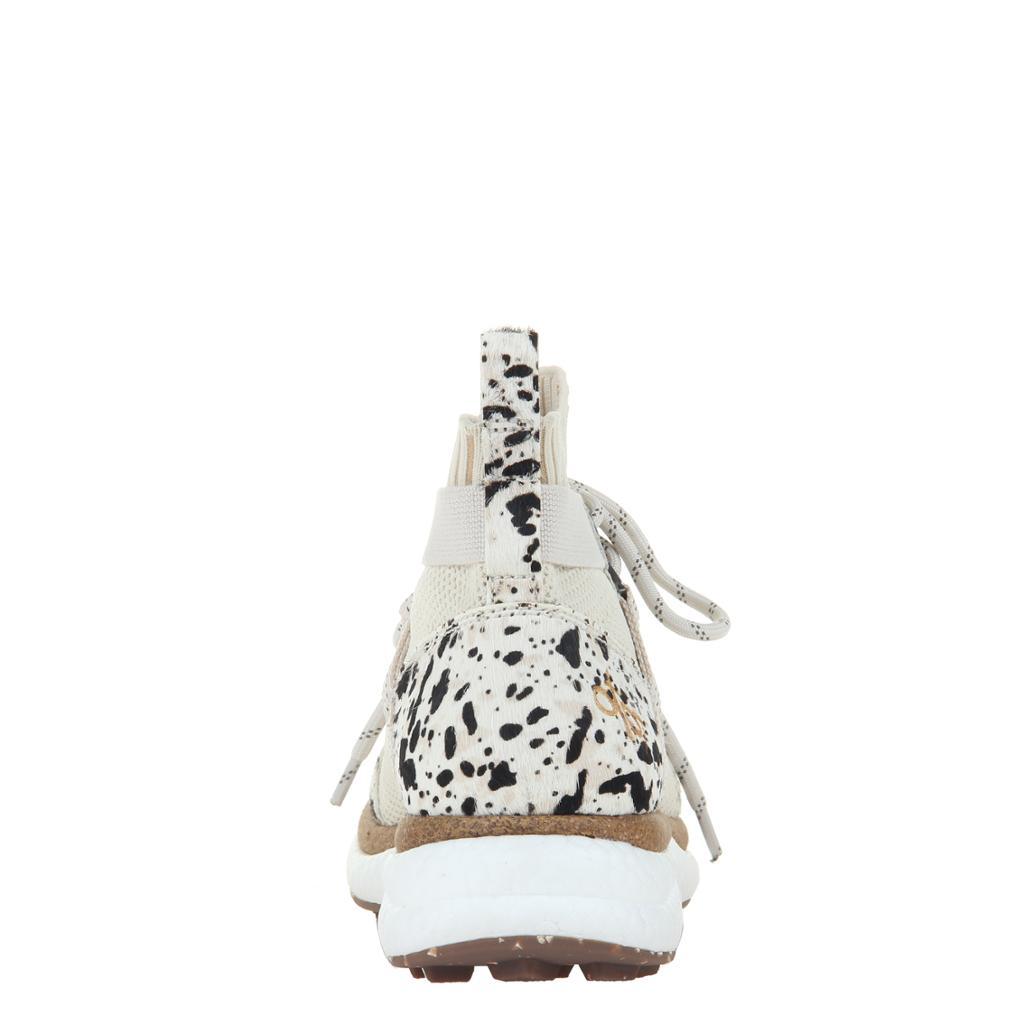 HYBRID in CHAMOIS, back view