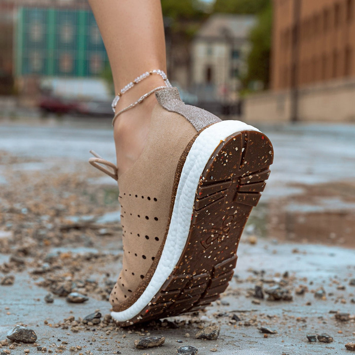 ALSTEAD in BEIGE Sneakers